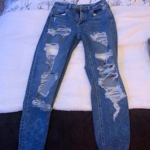 American eagle ripped jeans